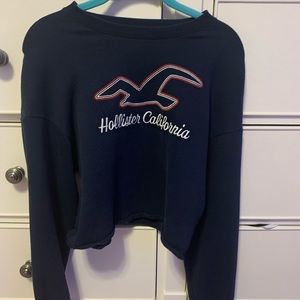 Navy blue Hollister Cropped Crewneck 💙